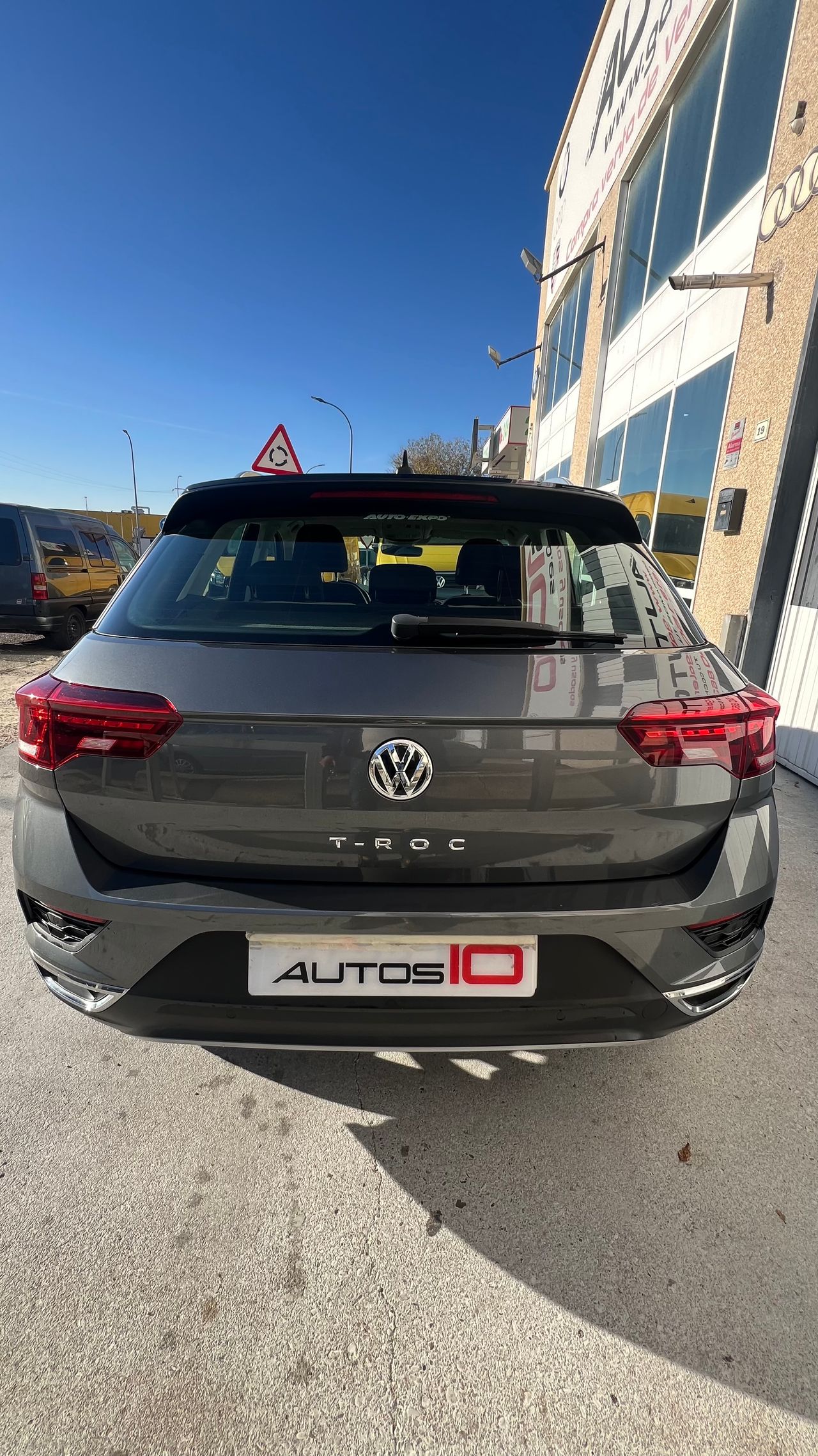 Foto Volkswagen T-Roc 6