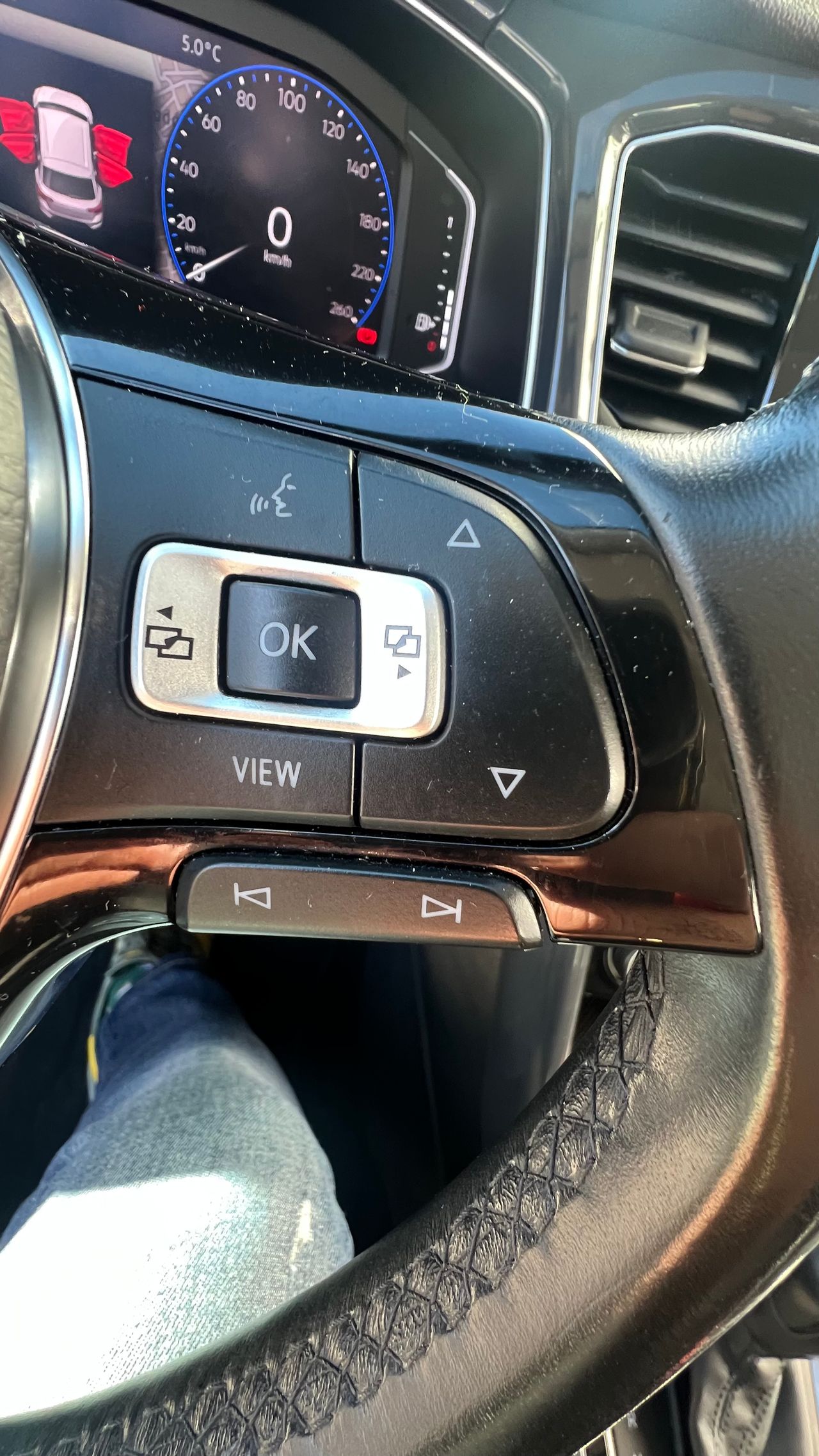 Foto Volkswagen T-Roc 14