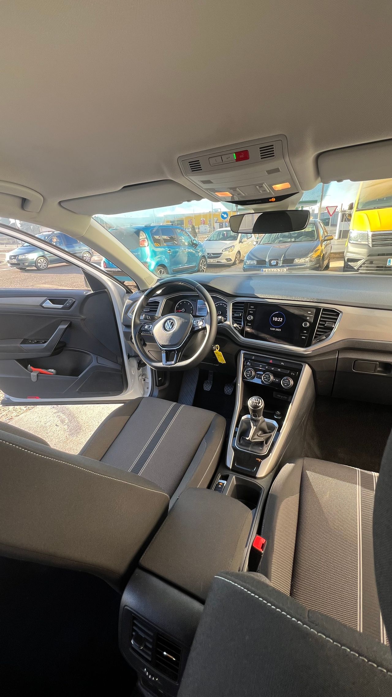 Foto Volkswagen T-Roc 9