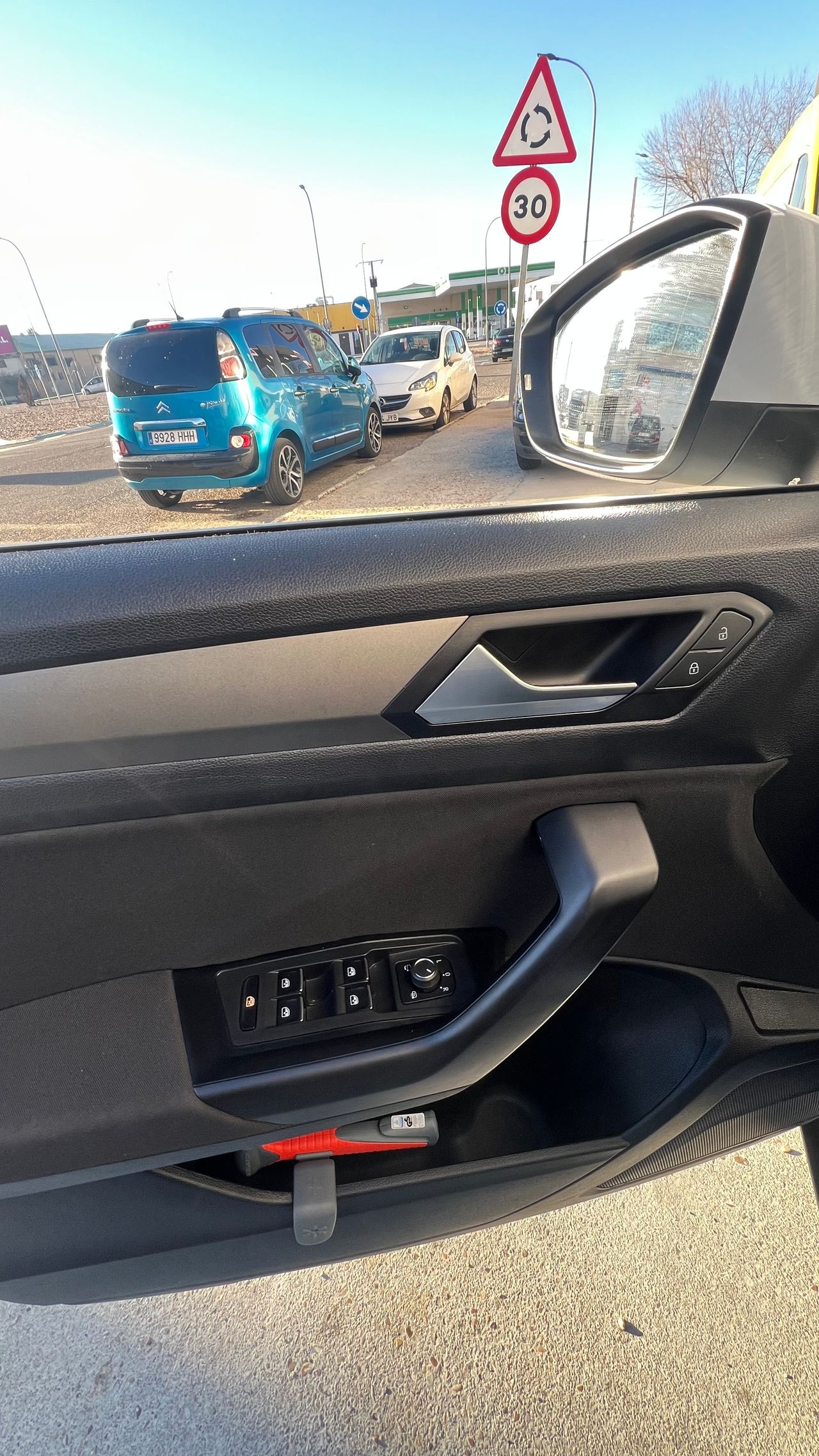Foto Volkswagen T-Roc 12