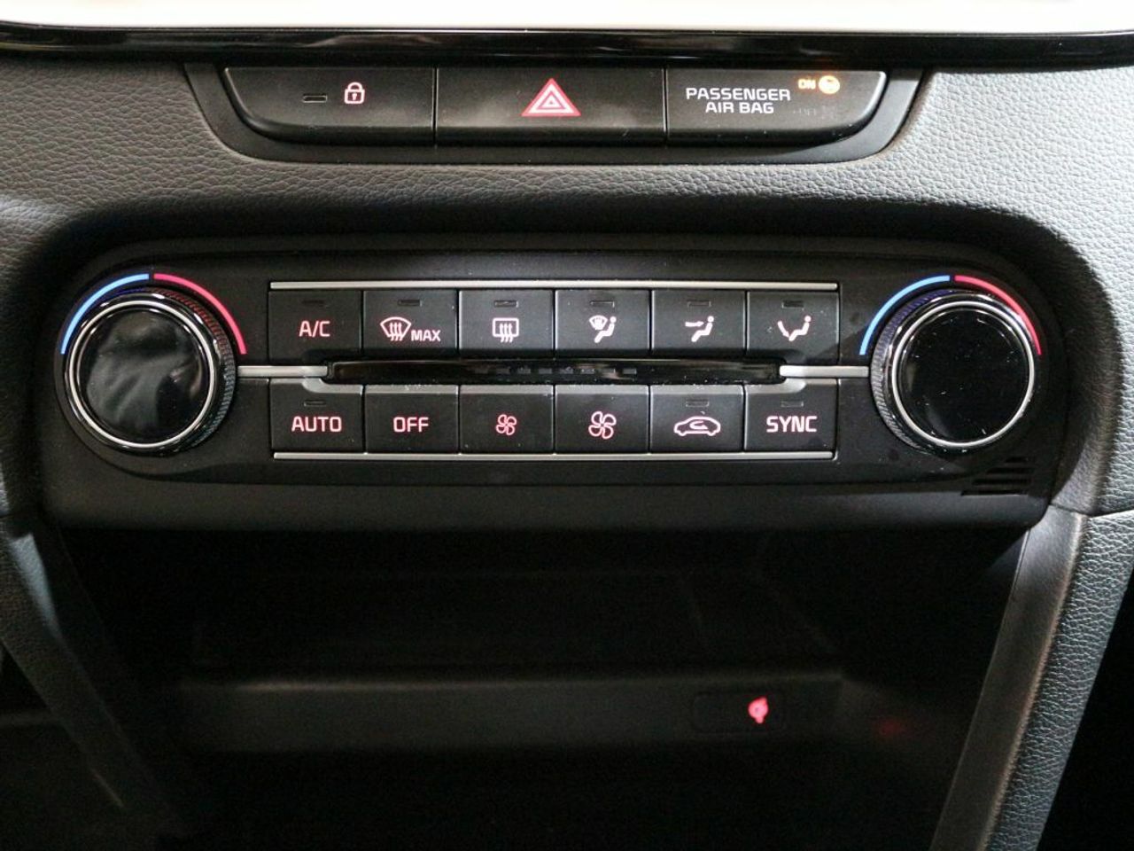 Foto Kia XCeed 28