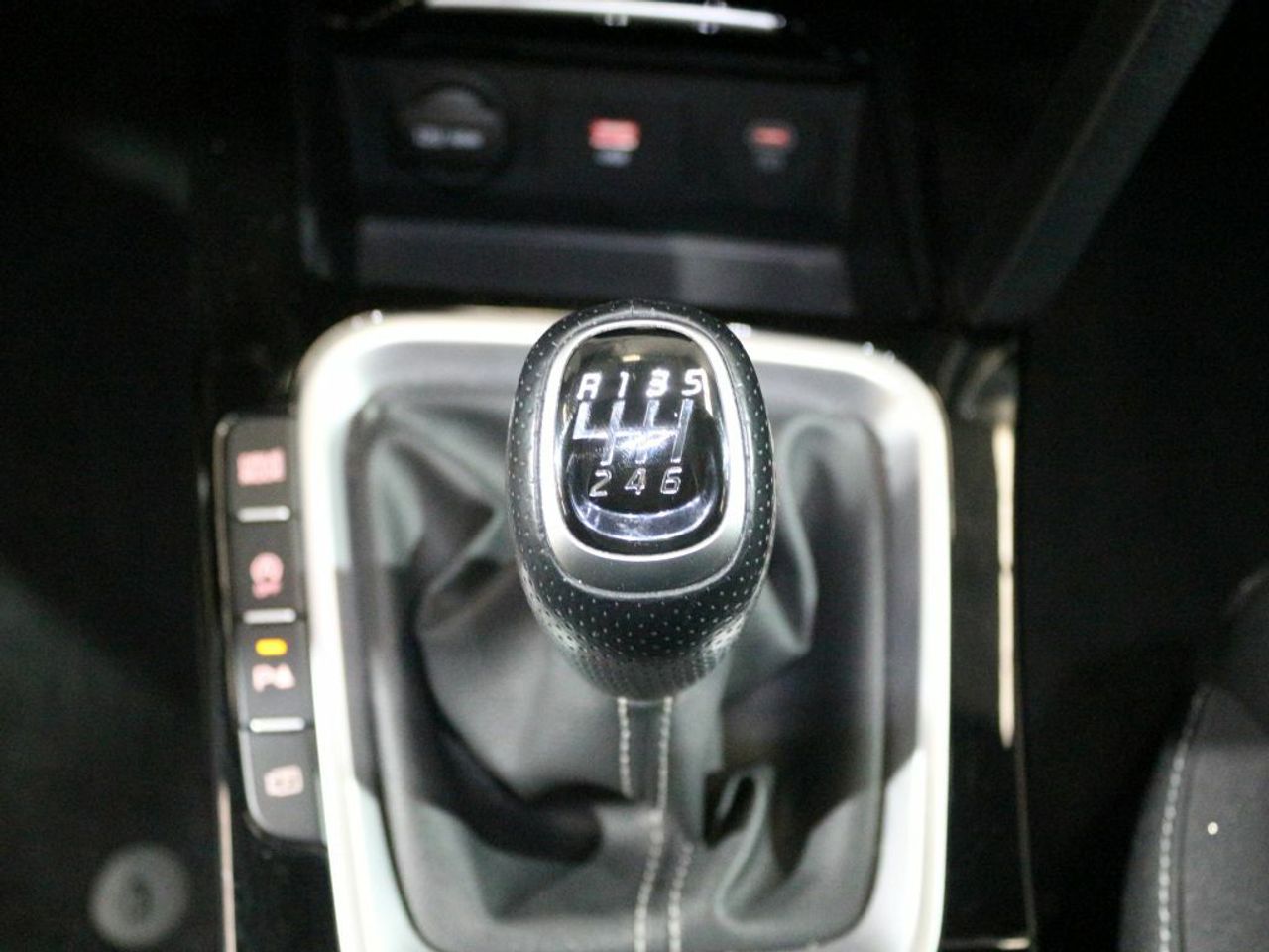 Foto Kia XCeed 31