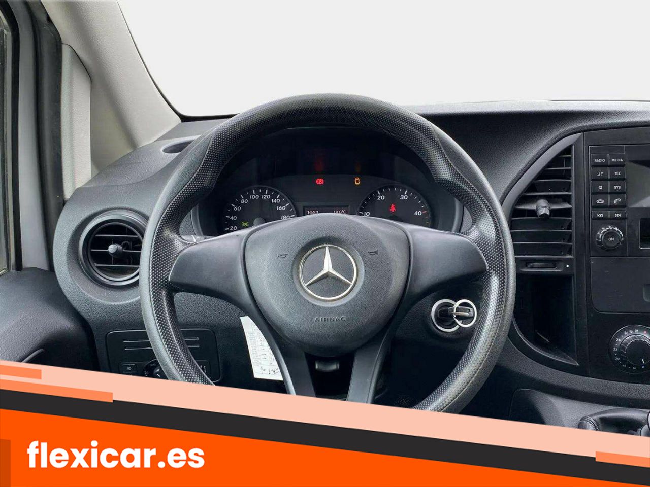 Foto Mercedes-Benz Vito 12