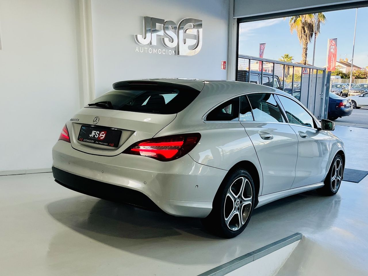 Foto Mercedes-Benz Clase CLA 5
