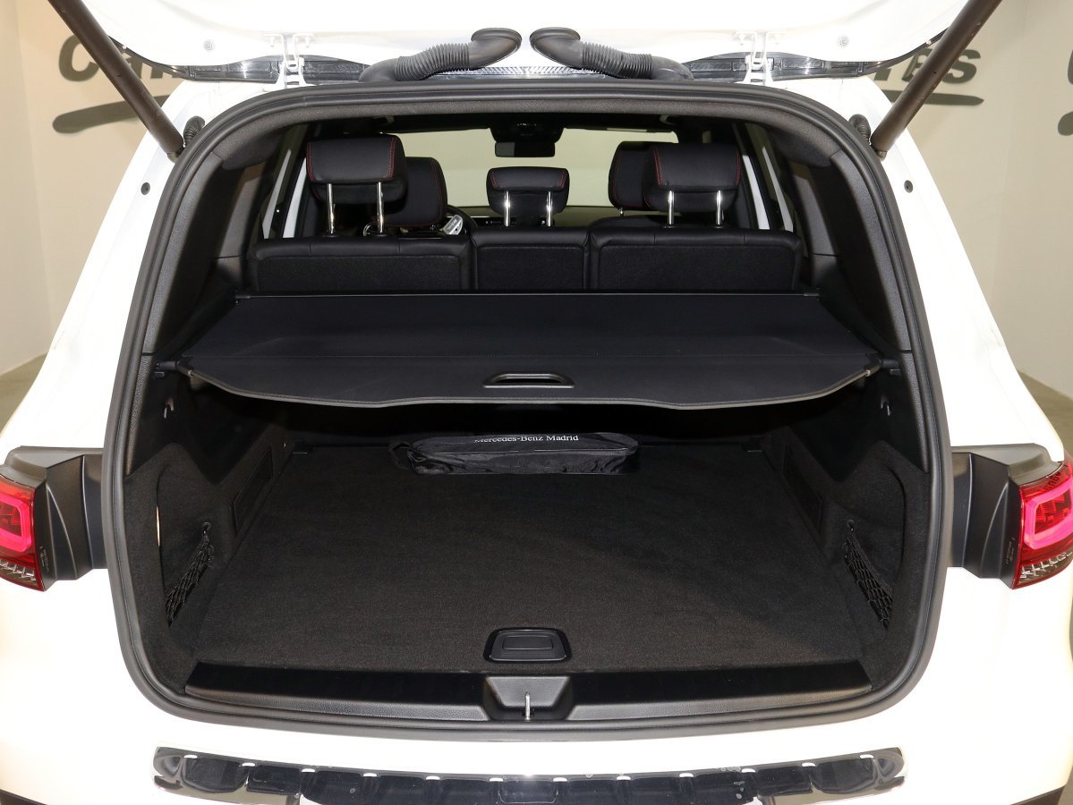 Foto Mercedes-Benz Clase GLB 8