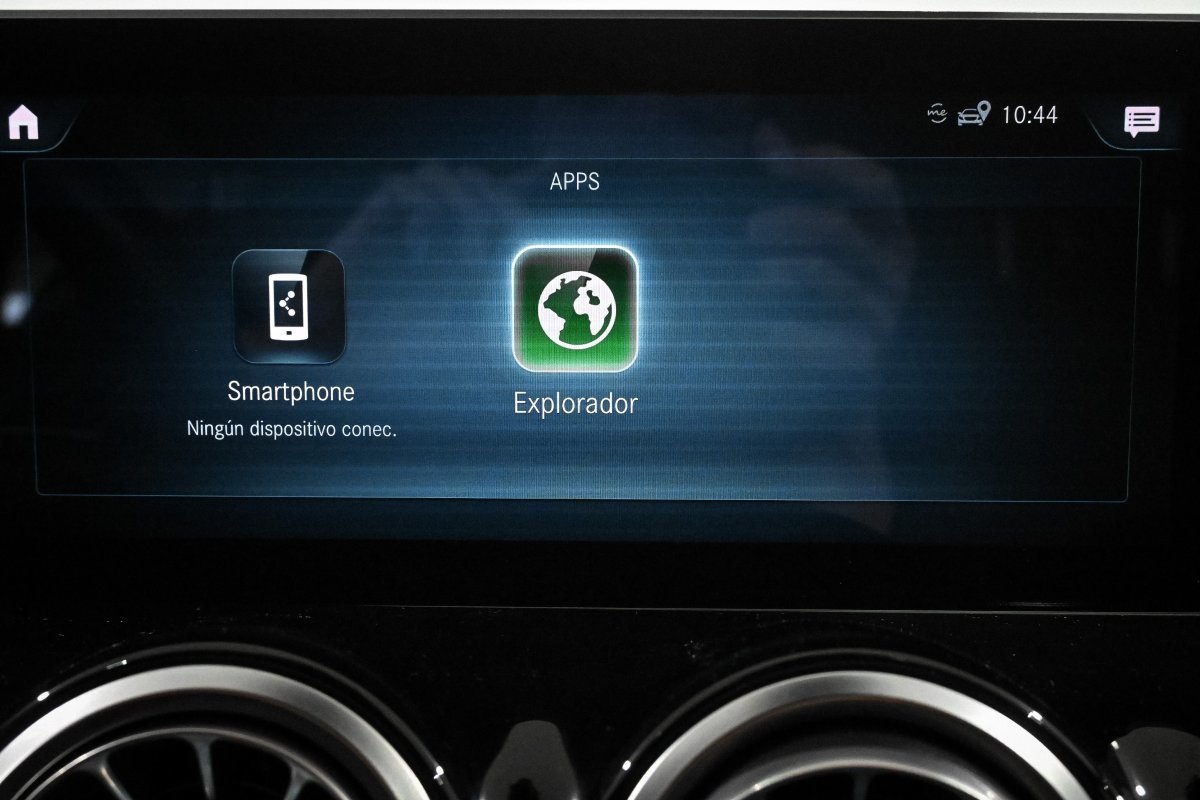 Foto Mercedes-Benz Clase GLB 24