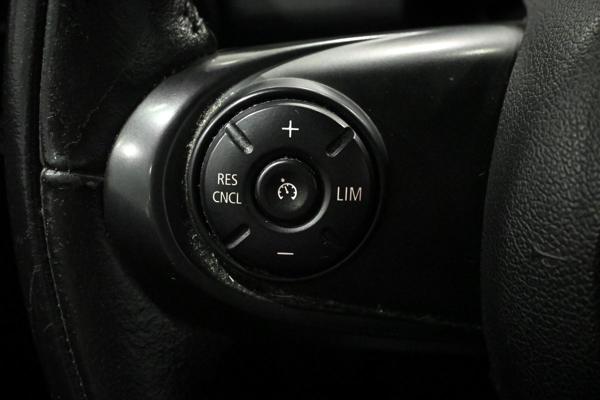 Foto Mini 3 Puertas 30