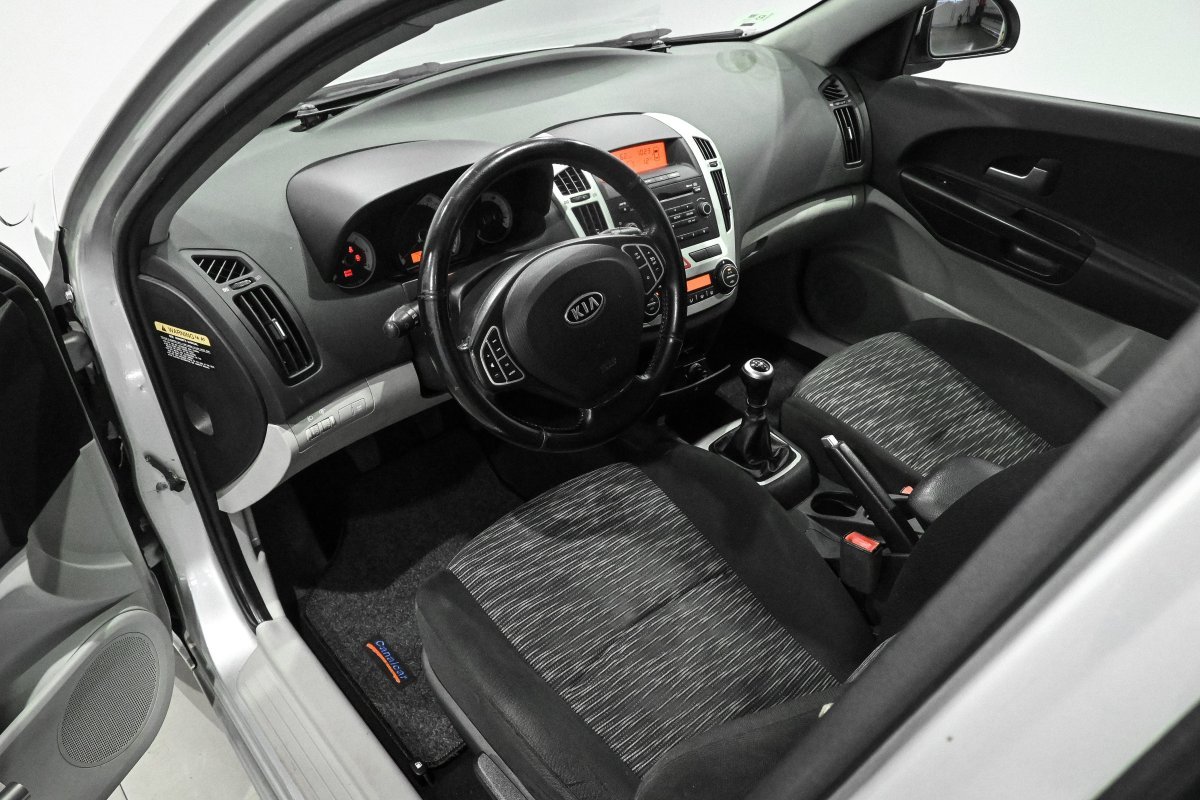 Foto Kia Ceed 9
