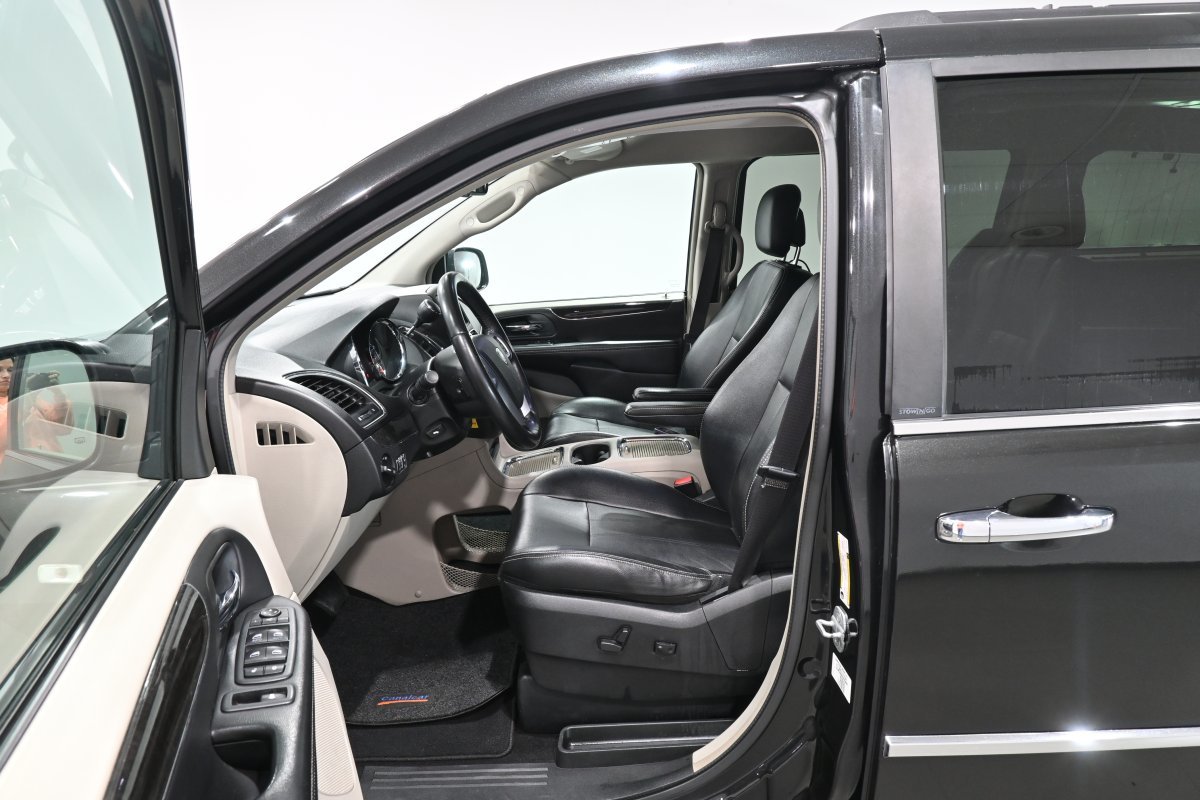 Foto Lancia Voyager 10