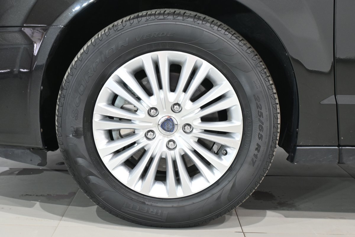 Foto Lancia Voyager 29
