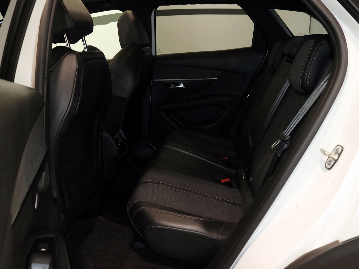 Foto Peugeot 3008 14