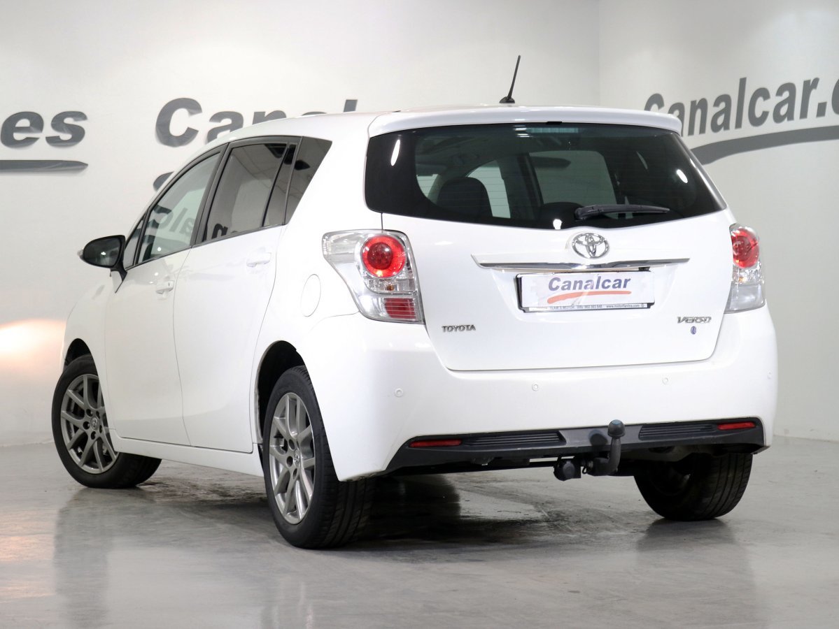 Foto Toyota Corolla Verso 6