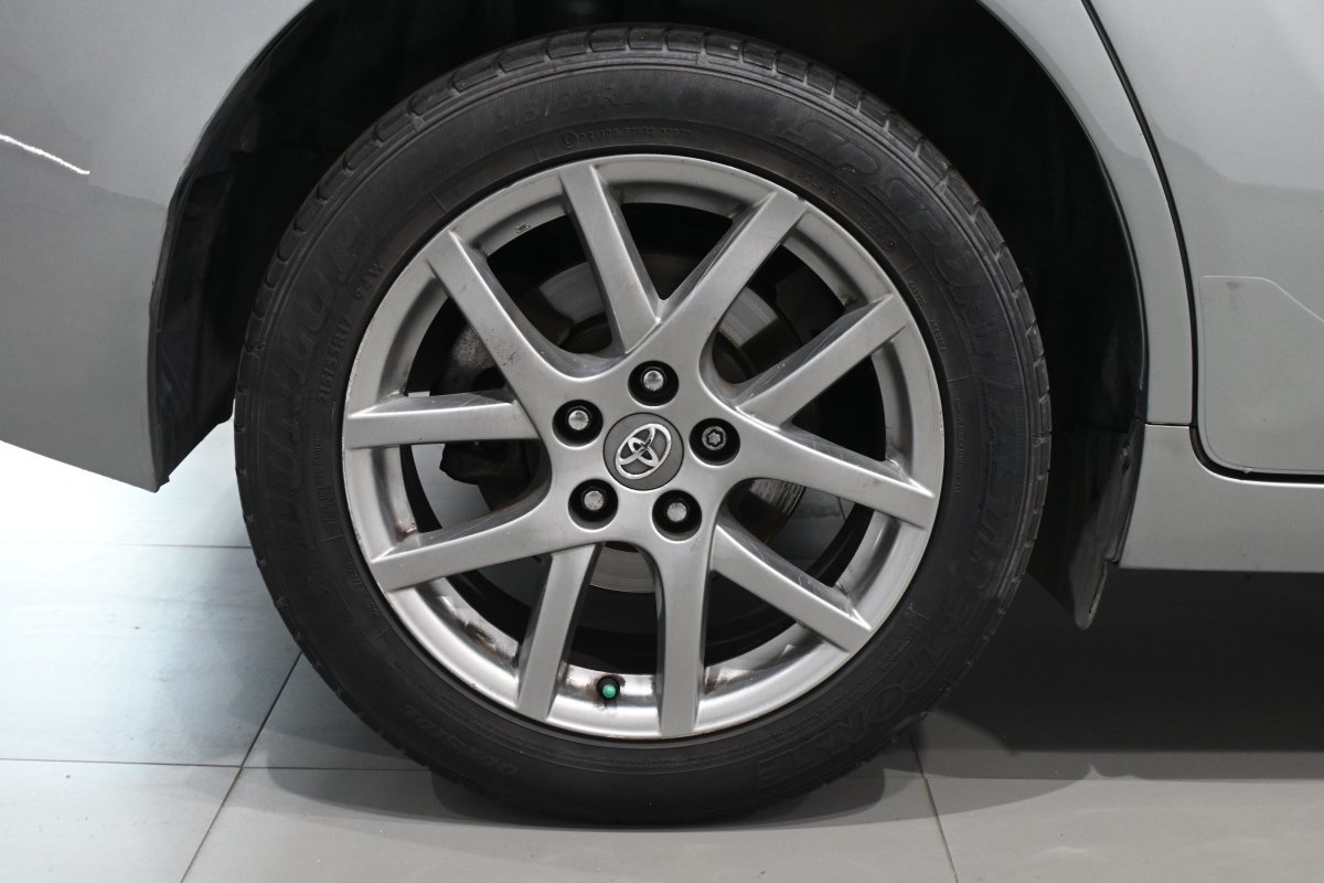 Foto Toyota Corolla Verso 33