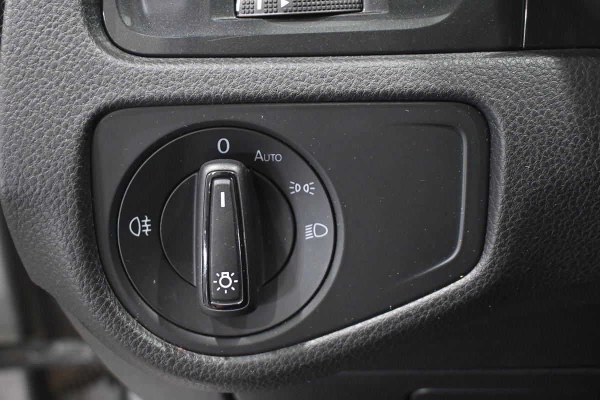 Foto Volkswagen Golf 28