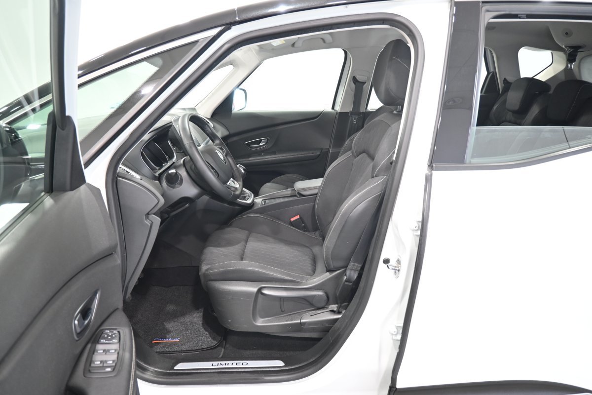 Foto Renault Scénic 10