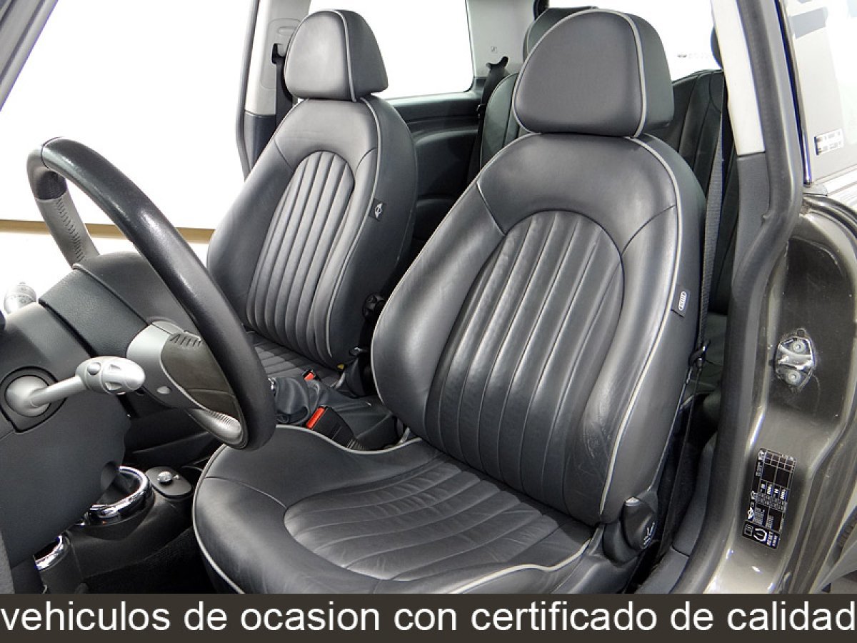 Foto Mini 3 Puertas 21