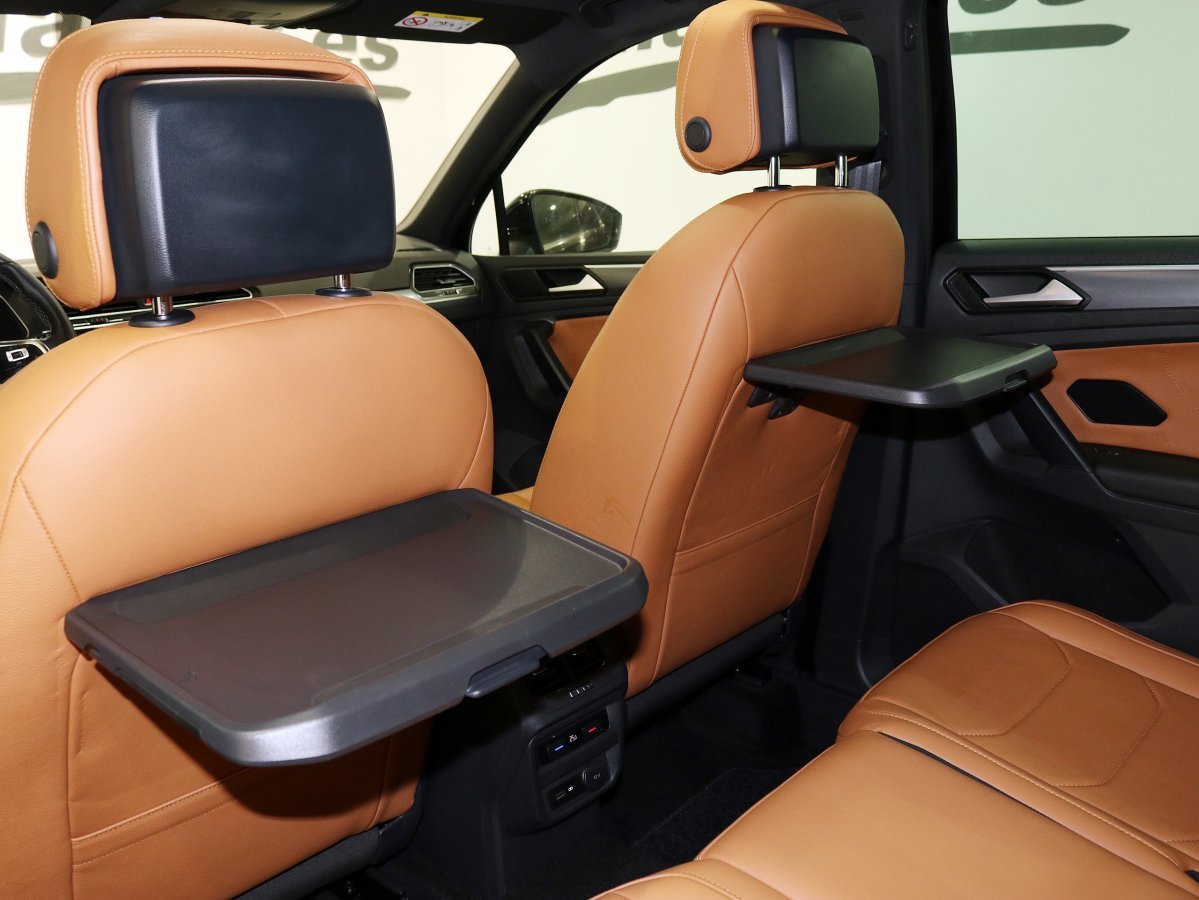 Foto Volkswagen Tiguan 17