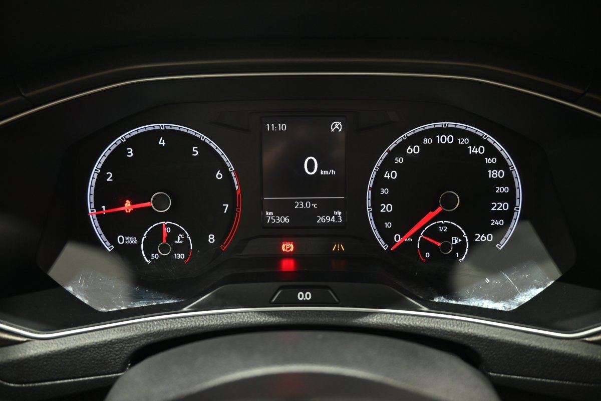 Foto Volkswagen T-Roc 13