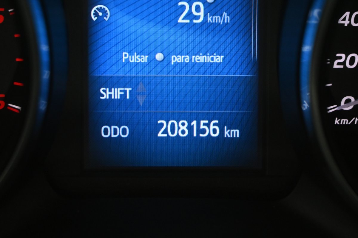 Foto Toyota Avensis 12