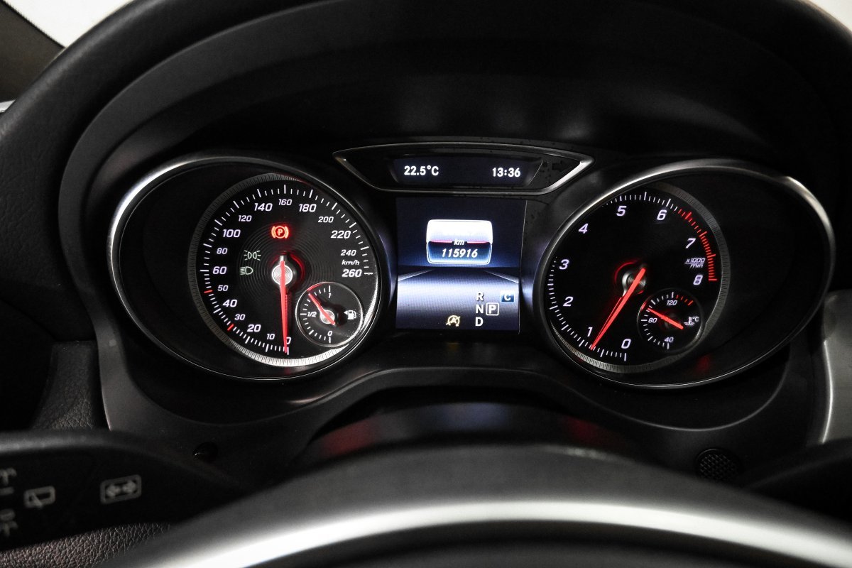 Foto Mercedes-Benz Clase GLA 17