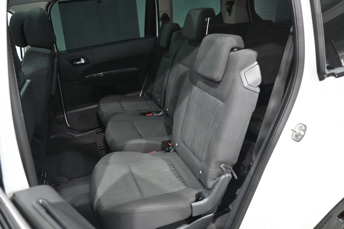 Foto Peugeot 5008 12