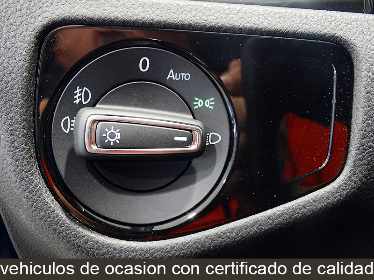 Foto Volkswagen Golf 21