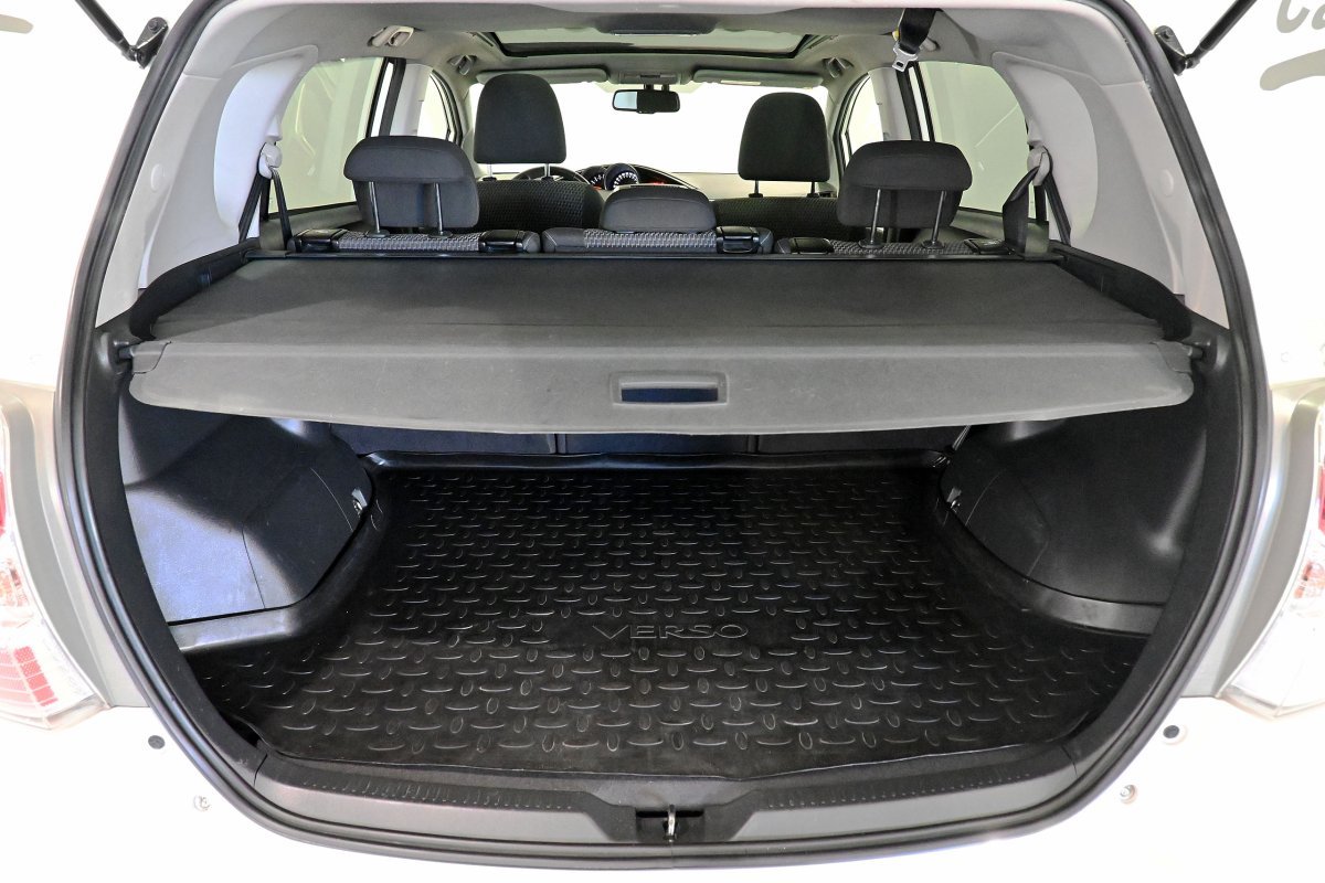 Foto Toyota Corolla Verso 8