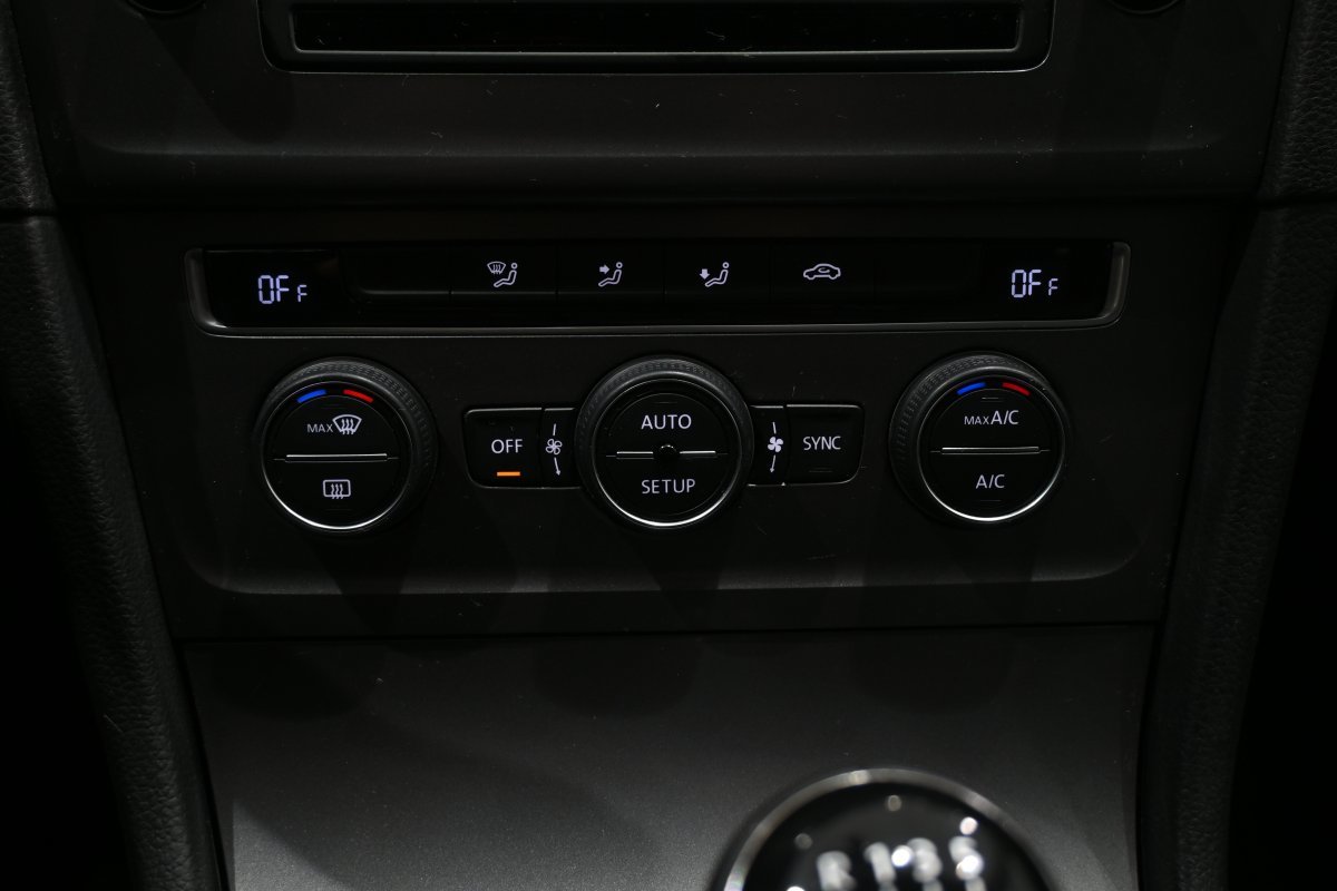 Foto Volkswagen Golf 16